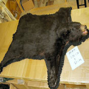 bearskin-black-174x82cm-001.jpg